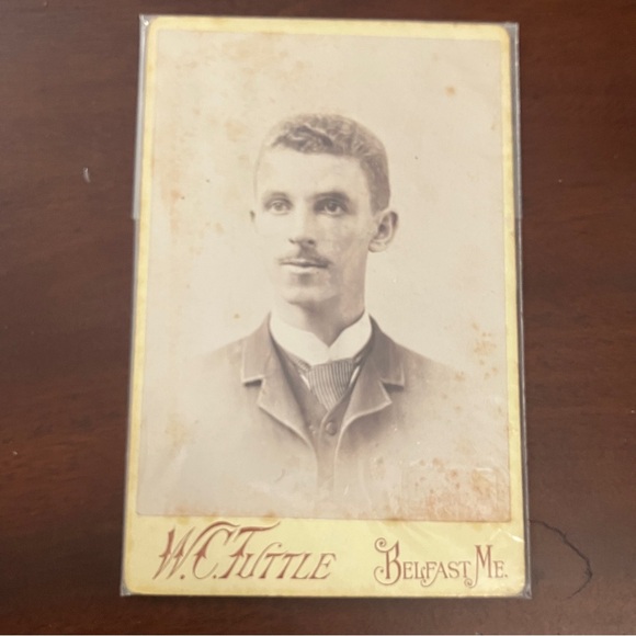 Lot of 8 Antique CDV / Cabinet Card Photos of Men, Women, & Children - Picture 15 of 16